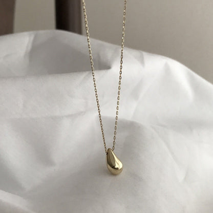 Golden Dew Drop Pendant Necklace