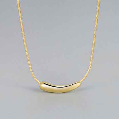 Minimal Curve Bar Necklace – 18K Gold Plated (925 Sterling Silver)