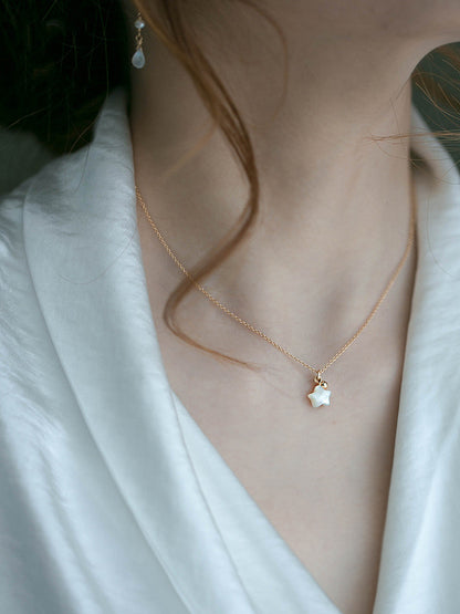 Star Mother-of-Pearl Pendant Necklace – 18K Gold Plated S925