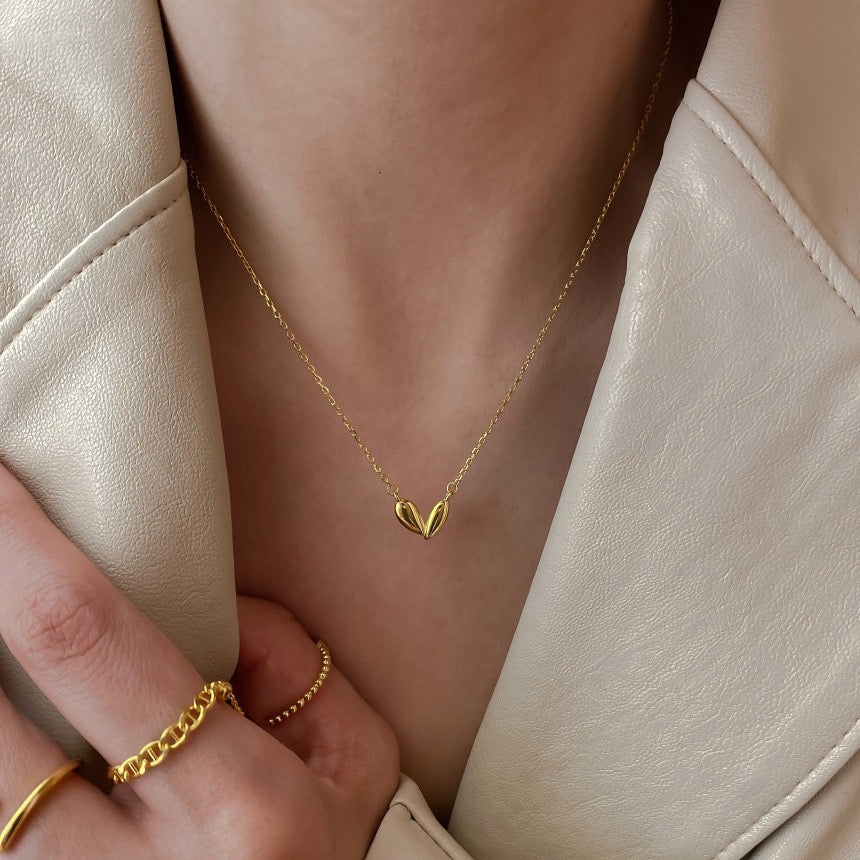S925 Sterling Silver Petite Heart Necklace – 18K Gold Plated Minimal Pendant